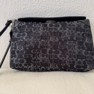 COACH Black Gray Metallic Logo-Print Kiss Lock Wristlet Clutch
